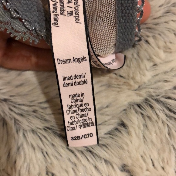 Bra - Picture 3 of 3